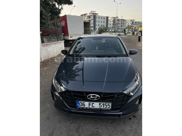 Sahibinden Hyundai i20 1.4 MPI Style 2023 Model 