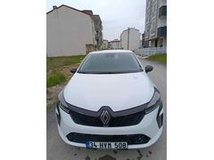 Sahibinden Renault Clio 1.0 SCe Equilibre 2023 Model  45.000 km Beyaz