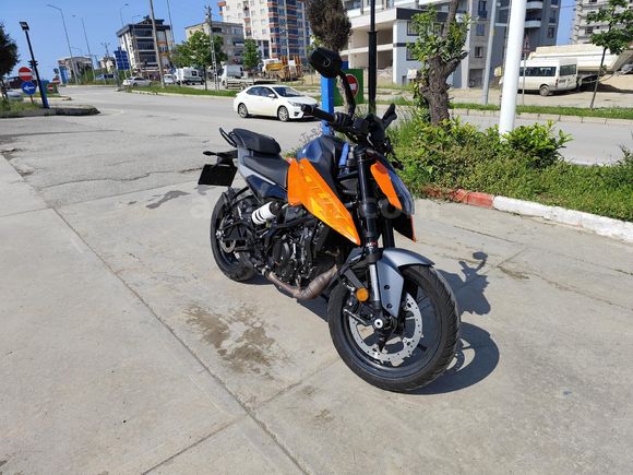 Sıfırdan farksız 2500 KM Acil Nakit lazım 4 Hazirana kadar gelen 245 Bin TL ye alır