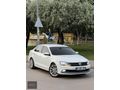 ÖZKUR'DAN 2015 MODEL FULL BAKIMLI MAKYAJLI KASA JETTA