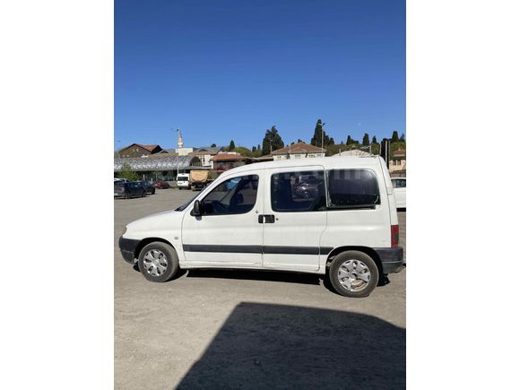 Sahibinden Peugeot Partner 1.9 D 2002 Model 