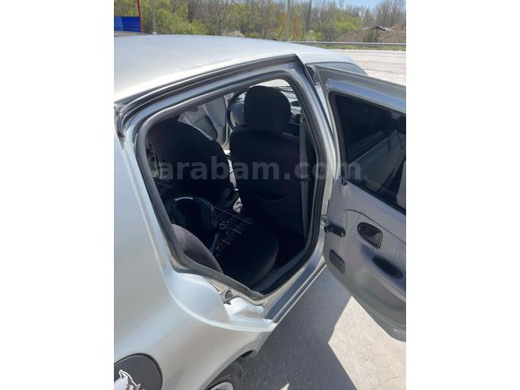 Sahibinden Renault Clio 1.5 dCi Extreme 2004 Model  348.000 km Gri (Gümüş)