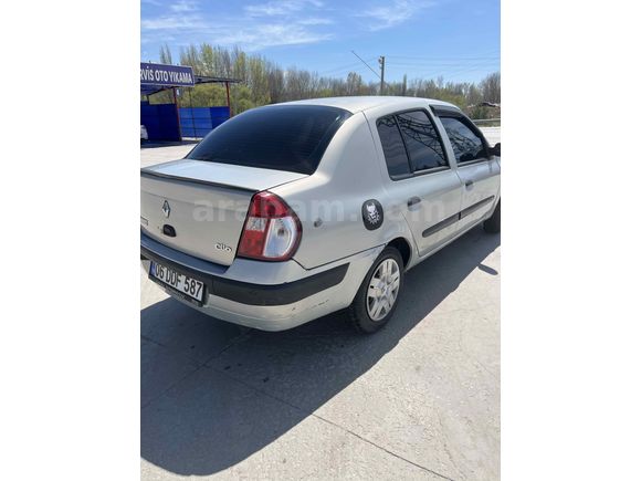 Sahibinden Renault Clio 1.5 dCi Extreme 2004 Model  348.000 km Gri (Gümüş)