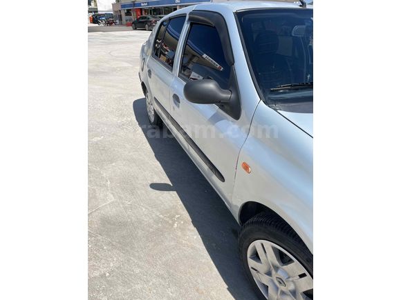 Sahibinden Renault Clio 1.5 dCi Extreme 2004 Model  348.000 km Gri (Gümüş)