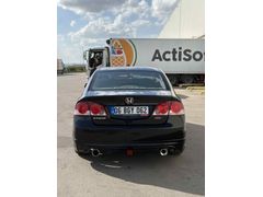 Sahibinden Honda Civic 1.6 Premium 2009 Model  300.000 km Siyah