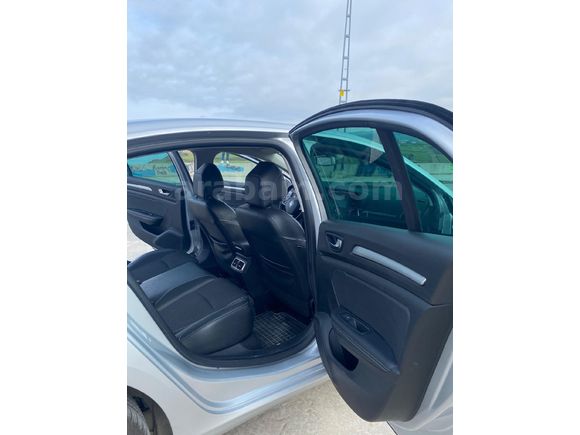 Sahibinden Renault Megane 1.5 Blue DCI Icon 2020 Model