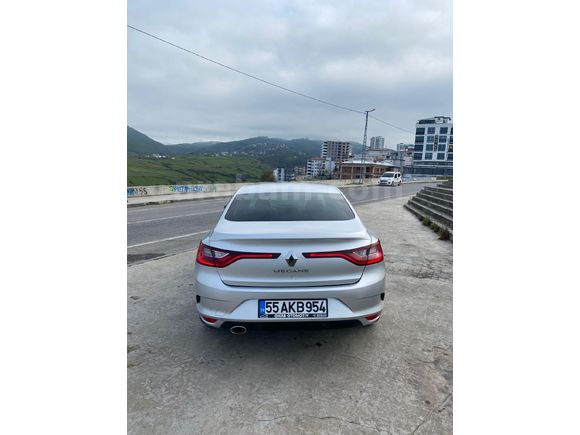 Sahibinden Renault Megane 1.5 Blue DCI Icon 2020 Model