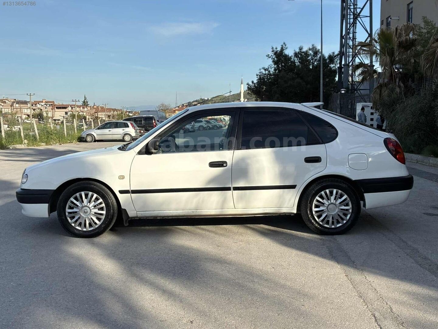 Galeriden Toyota Corolla 1.6 Linea Terra 1999 Model Balıkesir 330.000 km Beyaz 6
