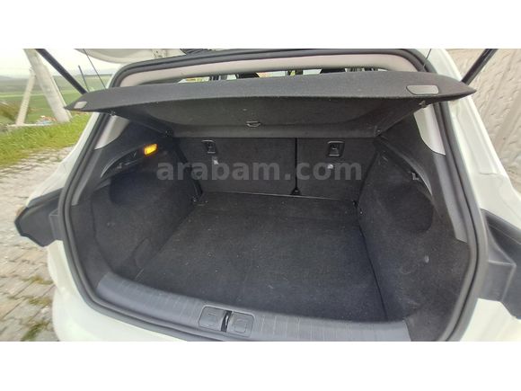 Öğretmenden Temiz  Egea Hatcback 116.000 km