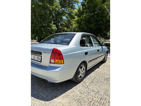Sahibinden Hyundai Accent 1.3 Admire 2005 Model 