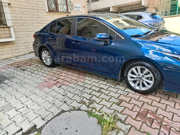 İLK SAHİBİNDEN 2024 ÇIKIŞLİ DÜSÜK KM COROLLA