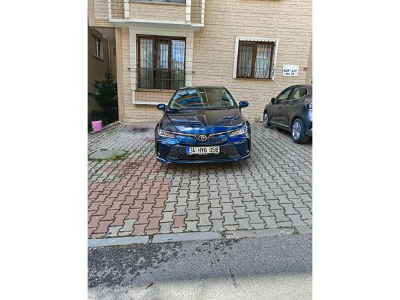 İLK SAHİBİNDEN 2024 ÇIKIŞLİ DÜSÜK KM COROLLA