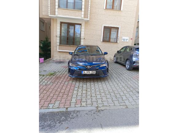 İLK SAHİBİNDEN 2024 ÇIKIŞLİ DÜSÜK KM COROLLA