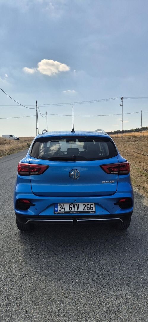 Sahibinden MG ZS EV Luxury Mavi 4