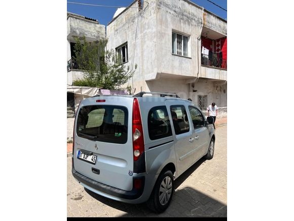 Sahibinden Renault Kangoo Multix 1.5 dCi Authentique 2012 Model j