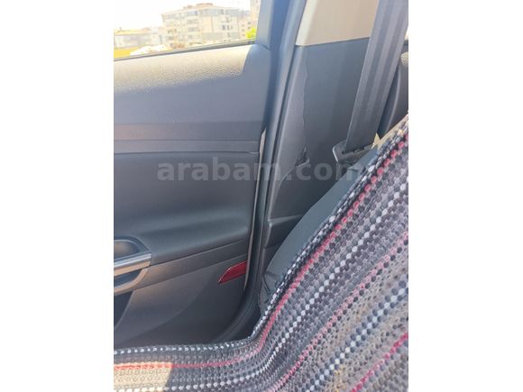 ÖĞRETMENDEN SATILIK 92 BİN KM'DE