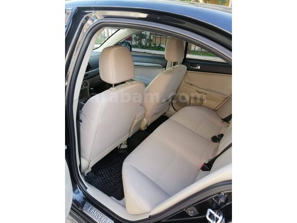 Mitsubishi Lancer 1.5 Invite 2010 Manuel