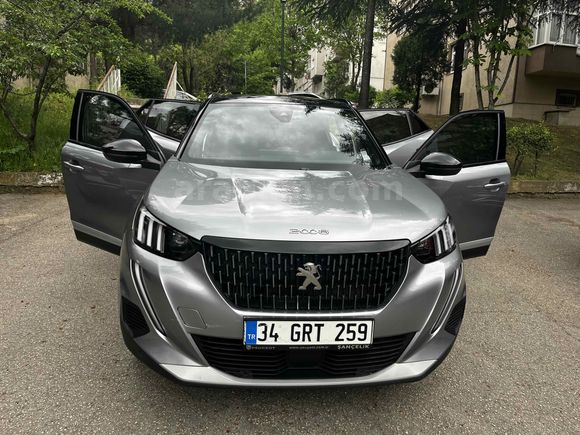 Sahibinden Peugeot 2008 1.2 PureTech GT 2023 Model (Elektrikli Bagaj)