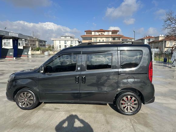 Sahibinden Fiat Doblo Combi 1.6 Multijet Premio Plus  20.YIL ÖZELSERI·
2020