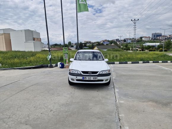 Sahibinden Opel Vectra 2.0 CD 1996 Model
