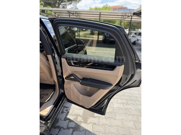 TİNK OTOMOTİV'DEN HATASIZ BOYASIZ 18 BİN KM