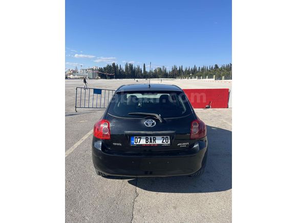 Sahibinden Toyota Auris 1.4 D-4D  Otomatik Comfort 2007 Model Antalya 203.000 km Siyah