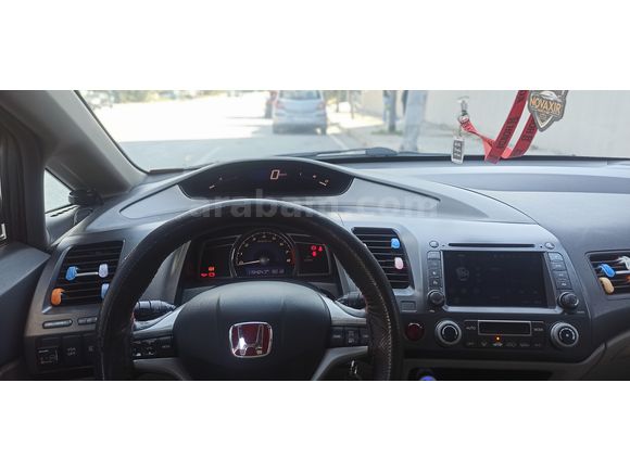 Sahibinden Honda Civic 1.6i VTEC Premium 2010 Model 