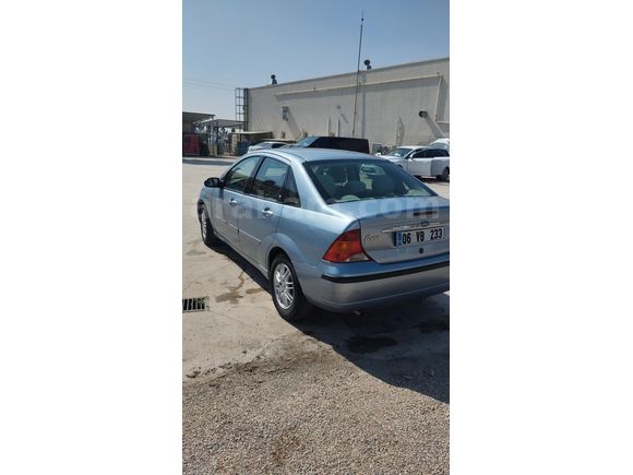 Sahibinden Ford Focus 1.6 Ghia 2004 Model