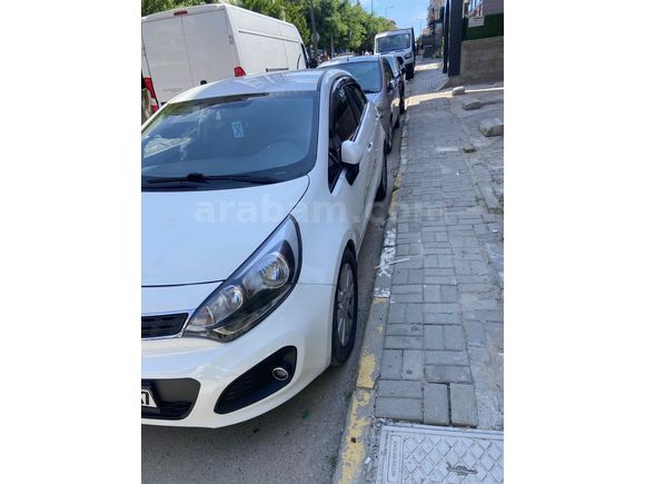 Sahibinden Kia Rio 1.4 CRDi Fancy 2013 Model 