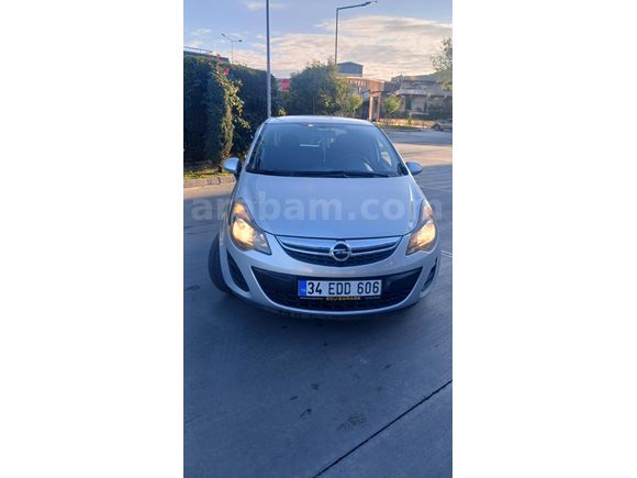 DEĞİŞENSİZ,Temiz,BAKIMLI OpelCorsa 2014
