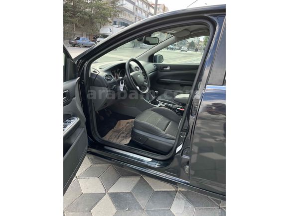 Sahibinden Ford Focus 1.6 TDCi Titanium 2008 Model  196.000 km Siyah
