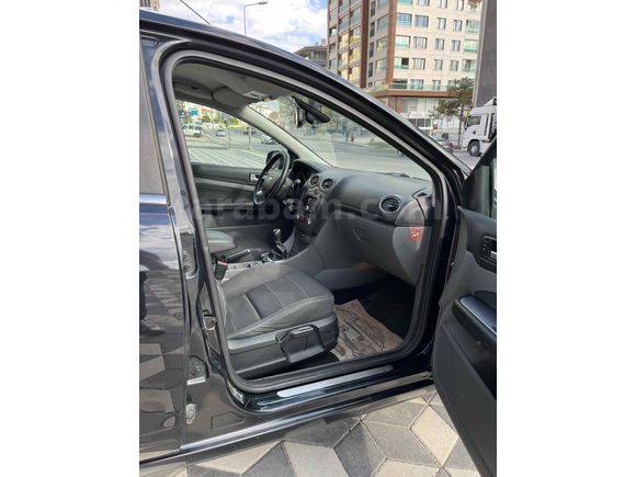 Sahibinden Ford Focus 1.6 TDCi Titanium 2008 Model  196.000 km Siyah