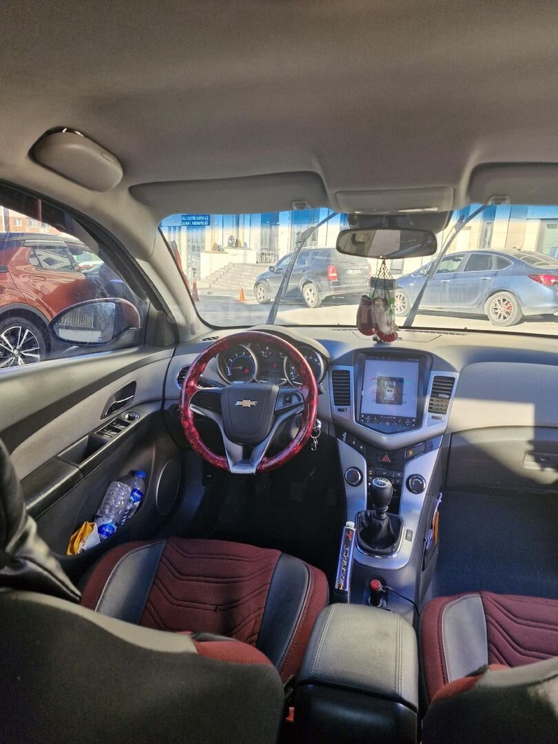 Sahibinden Chevrolet Cruze 1.6 2010 Model Erzurum 175.000 km Bordo 3