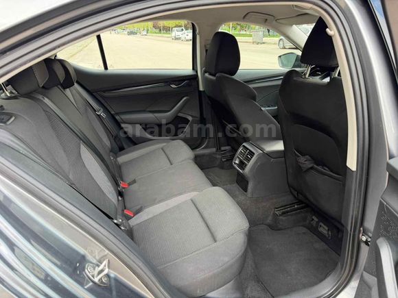 Sahibinden Skoda Octavia 1.0 e-Tec Elite 2023 Model 