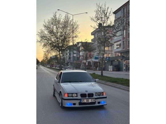 Sahibinden BMW 3 Serisi 318i Standart 1993 Model 