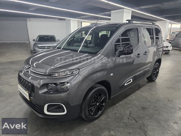 AVEK OTOMOTİV'DEN HATASIZ 2023 CITROEN BERLINGO FEEL BOLD
