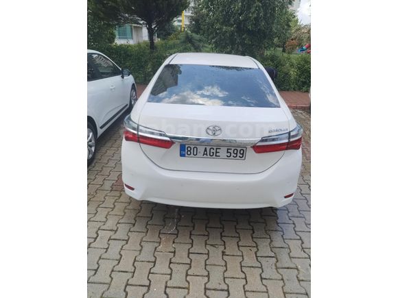 ACİLLLL. Toyota Corolla 1.4 D-4D Touch 2016 166.000 Km otomatik. ufak pazarlikli l