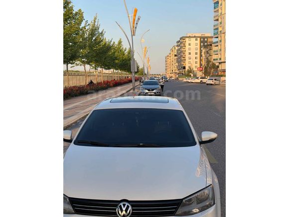 Sahibinden Volkswagen Jetta 1.6 TDi Comfortline 2014 Model  217.000 km Beyaz