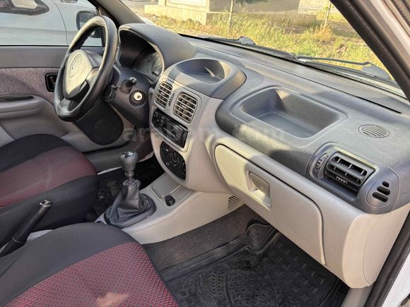 Sahibinden Renault Clio 1.5 dCi Authentique 2002 Model 