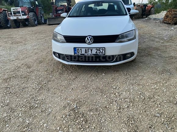 Sahibinden Volkswagen Jetta 1.6 TDi Trendline 2013 Model  245.000 km Beyaz