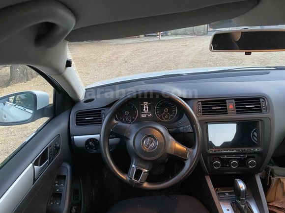 Sahibinden Volkswagen Jetta 1.6 TDi Trendline 2013 Model  245.000 km Beyaz