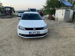 Sahibinden Volkswagen Jetta 1.6 TDi Trendline 2013 Model  245.000 km Beyaz