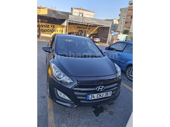Sahibinden Hyundai i30 1.6 CRDi Style Design Pack 2015 Model 