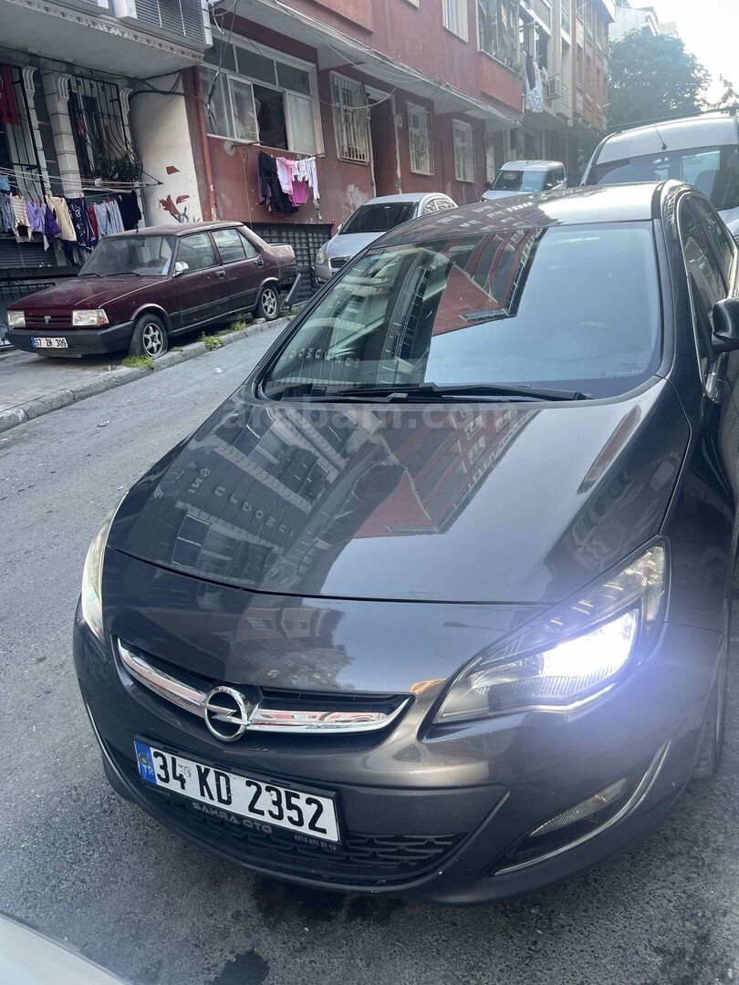 Sahibinden Opel Astra 1.3 CDTI Sport 2013 Model İstanbul 157.000 km Füme 3