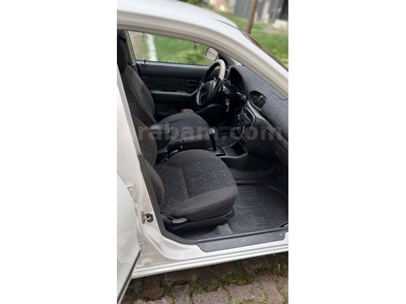 Sahibinden Hyundai Accent 1.5 GLS 2000 Model