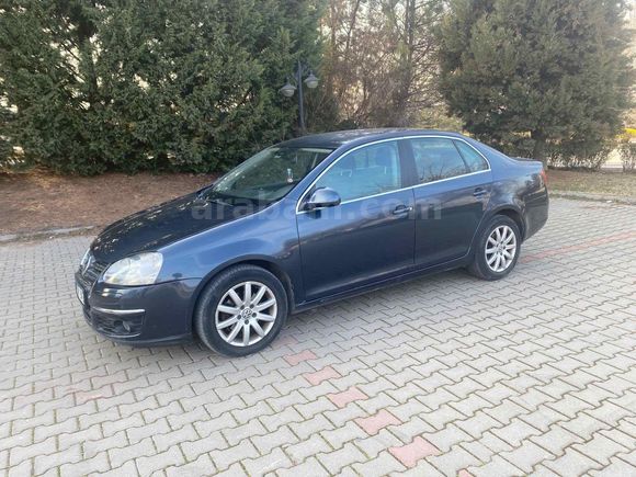 Sahibinden Volkswagen Jetta 1.6 TDi Comfortline 2010 Model 