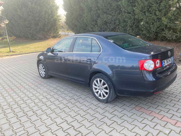 Sahibinden Volkswagen Jetta 1.6 TDi Comfortline 2010 Model 