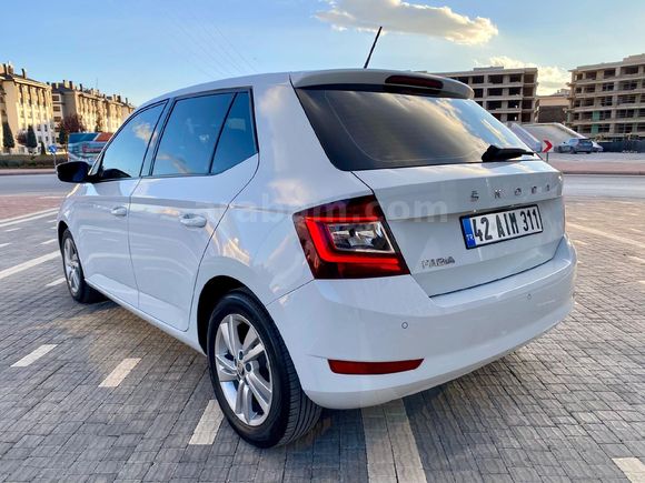 Sahibinden Skoda Fabia 1.0 TSİ turbo Premium 2021 Model