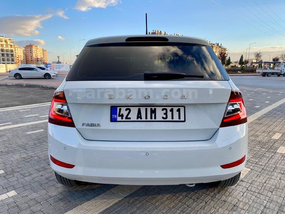 Sahibinden Skoda Fabia 1.0 TSİ turbo Premium 2021 Model