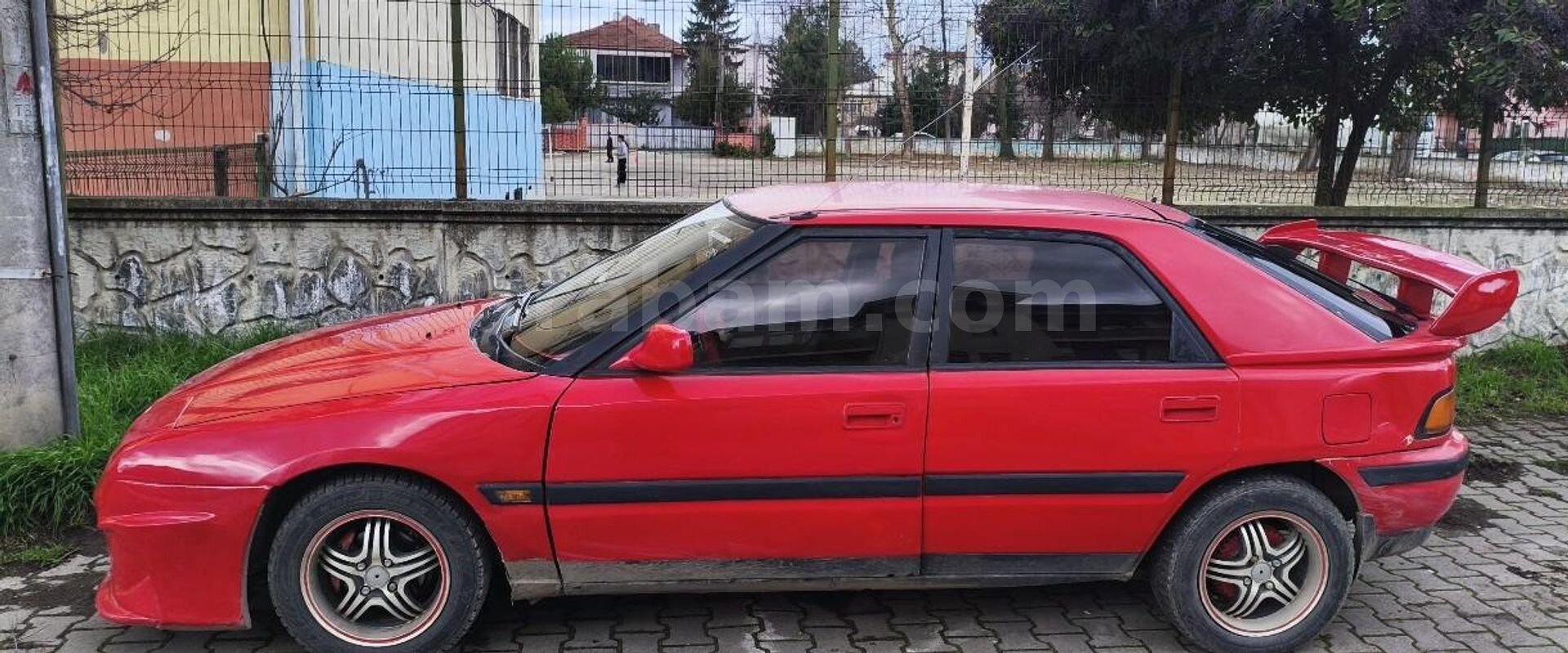Sahibinden Mazda 323 1.6 1991 Model 3